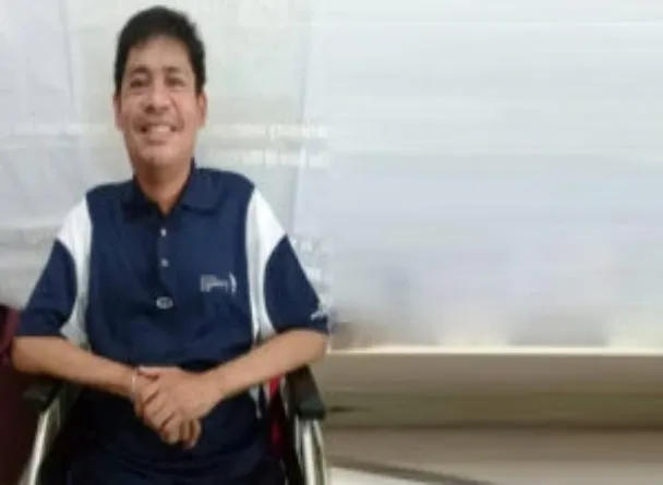Alexis Casayuran sitting on a wheelchair
